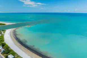 662 Granada St, Fort Pierce, FL 34949 - Photo 8