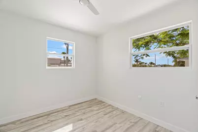 662 Granada Street, Fort Pierce, FL 34949 - Photo 22