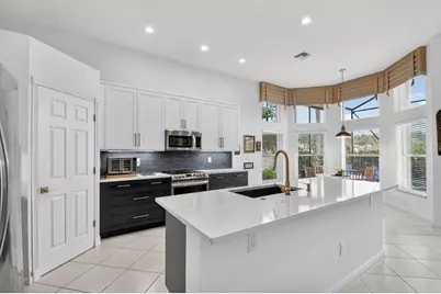 7381 Morocca Lake Drive, Delray Beach, FL 33446 - Photo 14