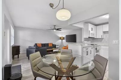 155 Windsor G, West Palm Beach, FL 33417 - Photo 10