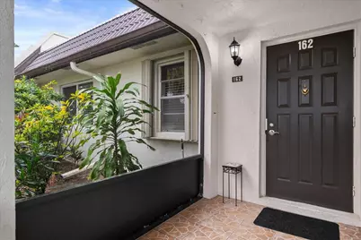 162 Lake Susan Lane, West Palm Beach, FL 33411 - Photo 4