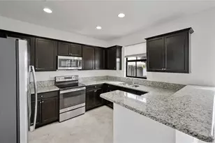 8448 Lake Majesty Ln, Parkland, FL 33076 - Photo 10