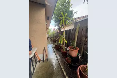 2446 W 70th Place, Hialeah, FL 33016 - Photo 6