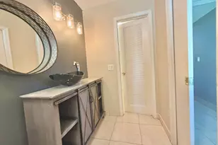 220 Country Ln, Boynton Beach, FL 33435 - Photo 12