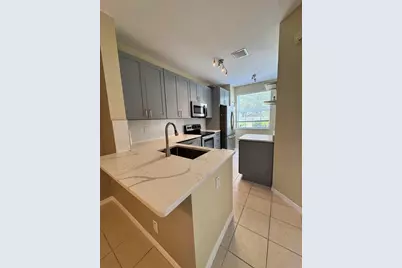 4030 NW 90th Way, Sunrise, FL 33351 - Photo 8