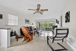 622 Hummingbird Ln, Delray Beach, FL 33445 - Photo 2