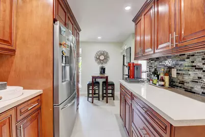 19 Royal Palm Way #205, Boca Raton, FL 33432 - Photo 6