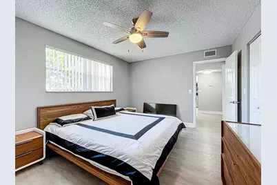 133 Lake Evelyn Drive, West Palm Beach, FL 33411 - Photo 18