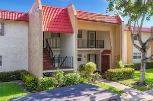 133 Lake Evelyn Dr, West Palm Beach, FL 33411 - Photo 2