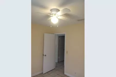 1011 NW 8th Street #3, Hallandale Beach, FL 33009 - Photo 12