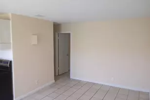 1011 NW 8th St, Hallandale Beach, FL 33009 - Photo 6