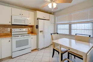 3102 Portofino Point, Coconut Creek, FL 33066 - Photo 4