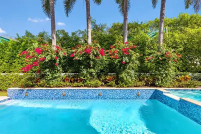 125 Via Vizcaya, Palm Beach, FL 33480 - Photo 26