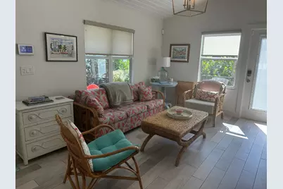 323 NE 7th Avenue #B, Delray Beach, FL 33483 - Photo 2