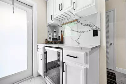 400 SE 10th Street #105, Deerfield Beach, FL 33441 - Photo 12