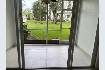 2731 NE 14th St Causeway NE #103, Pompano Beach, FL 33062 - Photo 4