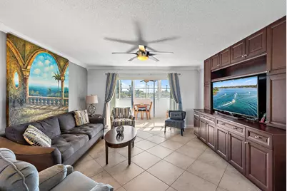 225 Bonnie Boulevard #407, Palm Springs, FL 33461 - Photo 2