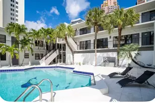 2100 NE 33rd Ave, Fort Lauderdale, FL 33305 - Photo 6