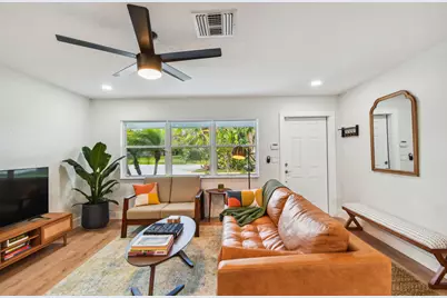 702 NE 10th Avenue, Boynton Beach, FL 33435 - Photo 6