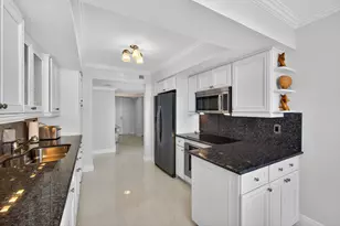 5380 N Ocean Dr, Singer Island, FL 33404 - Photo 14