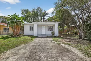 2438 Arthur St, Hollywood, FL 33020 - Photo 2