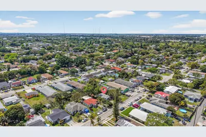 2438 Arthur Street, Hollywood, FL 33020 - Photo 24