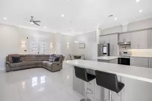 914 SW McCracken Ave, Port Saint Lucie, FL 34953 - Photo 14