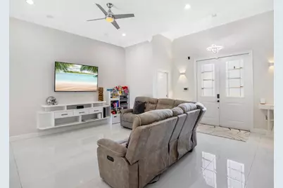 914 SW McCracken Avenue, Port Saint Lucie, FL 34953 - Photo 24