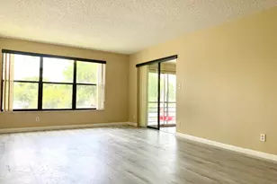 2312 S Cypress Bend Dr, Pompano Beach, FL 33069 - Photo 14