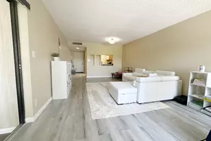 2312 S Cypress Bend Dr, Pompano Beach, FL 33069 - Photo 18