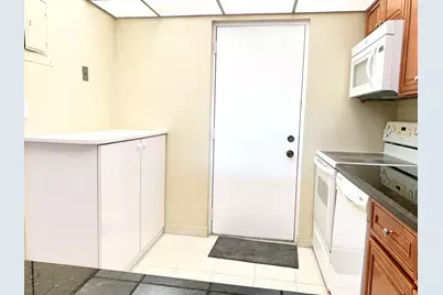 2312 S Cypress Bend Drive #209, Pompano Beach, FL 33069 - Photo 10