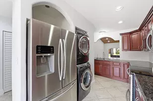 8336 NW 37th Pl, Sunrise, FL 33351 - Photo 8