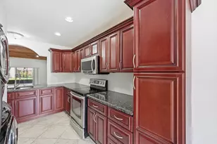 8336 NW 37th Pl, Sunrise, FL 33351 - Photo 6