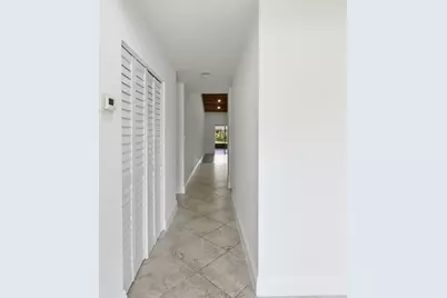 8336 NW 37th Place, Sunrise, FL 33351 - Photo 6