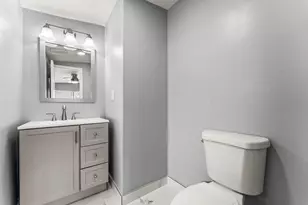 906 S 26th Ave, Hollywood, FL 33020 - Photo 24