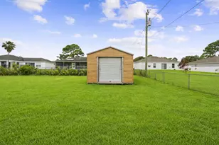 1672 SW Angelico Ln, Port Saint Lucie, FL 34984 - Photo 36