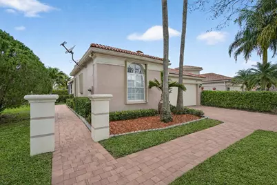 2675 Pyes Harbour, West Palm Beach, FL 33411 - Photo 2