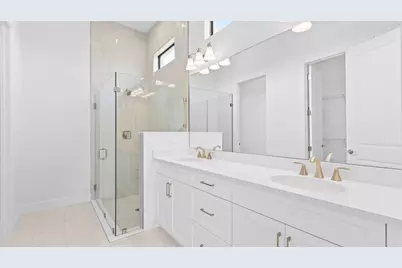 375 SE Via Sangro, Port Saint Lucie, FL 34952 - Photo 16