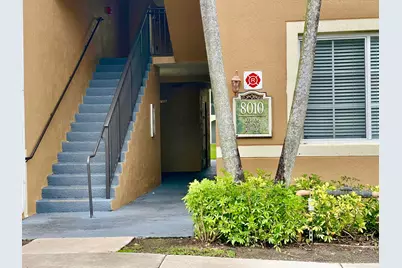 8010 N Nob Hill Road #106, Tamarac, FL 33321 - Photo 4