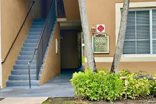 8010 N Nob Hill Rd, Tamarac, FL 33321 - Photo 4