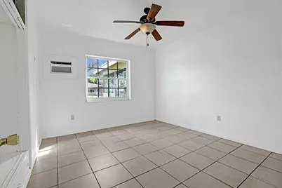 251 E 57th Street, Hialeah, FL 33013 - Photo 14