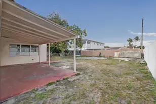 251 E 57th St, Hialeah, FL 33013 - Photo 32