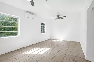 251 E 57th St, Hialeah, FL 33013 - Photo 8