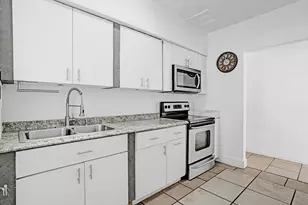 251 E 57th St, Hialeah, FL 33013 - Photo 10