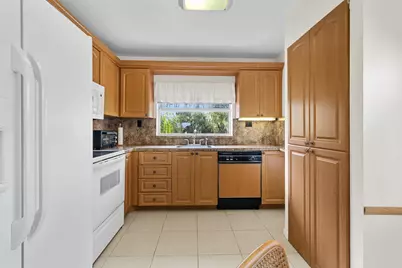 9861 Sunrise Lakes Boulevard #301, Sunrise, FL 33322 - Photo 14