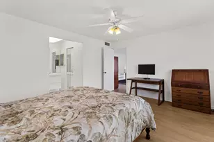 9861 Sunrise Lakes Blvd, Sunrise, FL 33322 - Photo 18