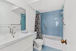 9861 Sunrise Lakes Blvd, Sunrise, FL 33322 - Photo 20