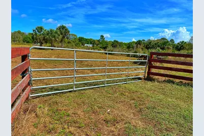 19785 NW 284th Street, Okeechobee, FL 34972 - Photo 2