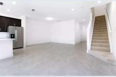 552 Sanderling Circle, Deerfield Beach, FL 33442 - Photo 10