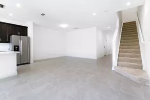 552 Sanderling Cir, Deerfield Beach, FL 33442 - Photo 10